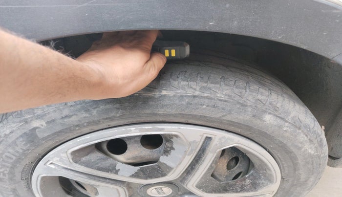 2018 Tata NEXON XM PETROL, Petrol, Manual, 1,14,881 km, tyre