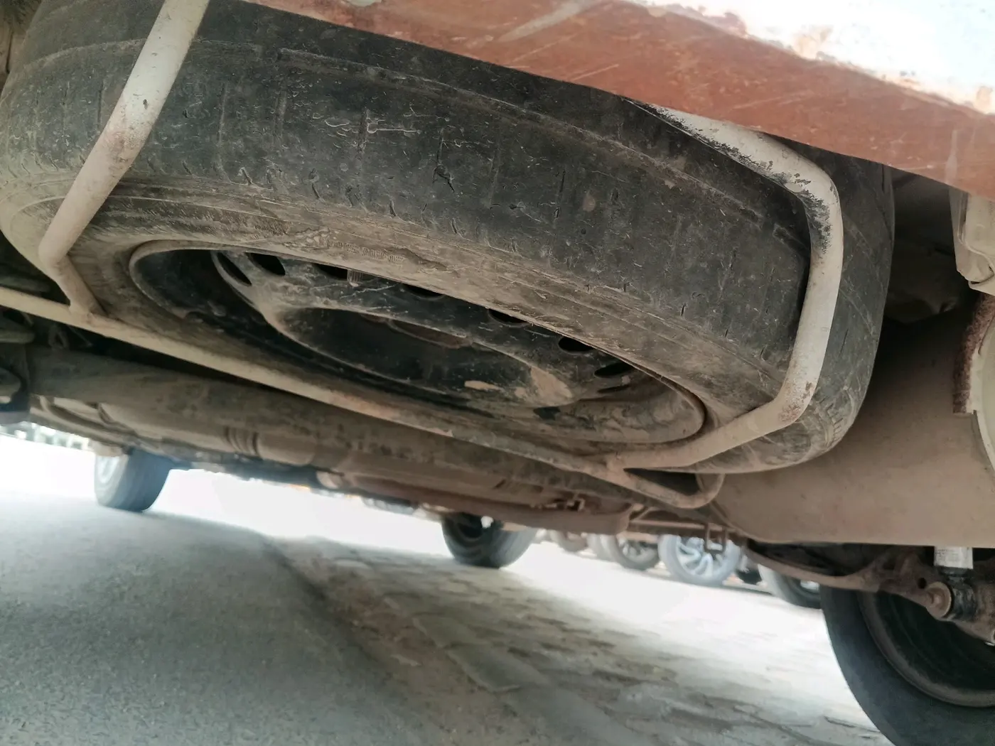 2015 Maruti Ertiga VXI CNG, CNG, Manual, 1,92,847 km, tyre