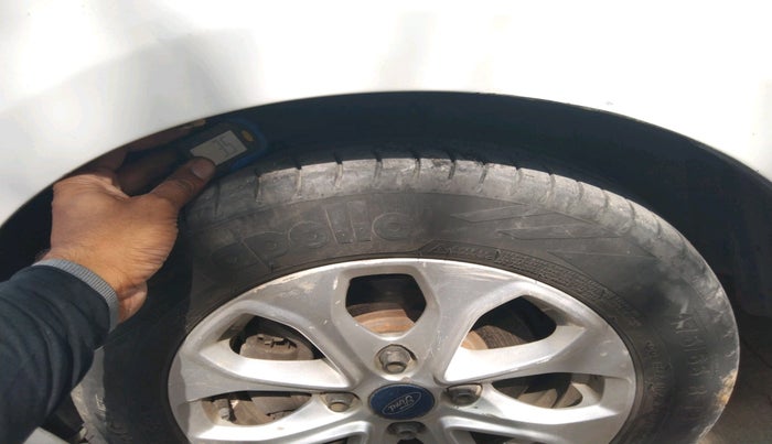 2017 Ford Figo Aspire TITANIUM 1.2 PETROL, Petrol, Manual, 68,988 km, tyre