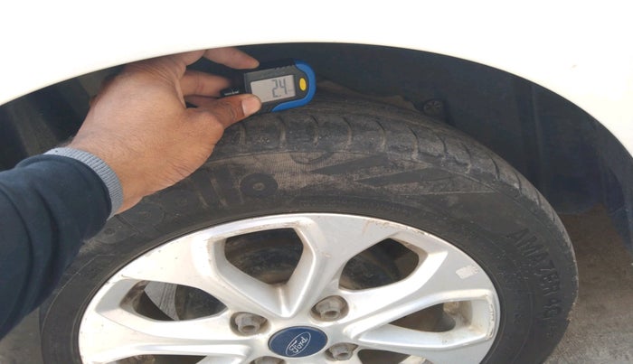 2017 Ford Figo Aspire TITANIUM 1.2 PETROL, Petrol, Manual, 68,988 km, tyre