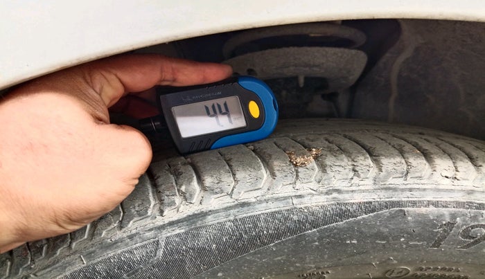 2022 Hyundai NEW I20 SPORTZ 1.2 MT, Petrol, Manual, 25,885 km, tyre