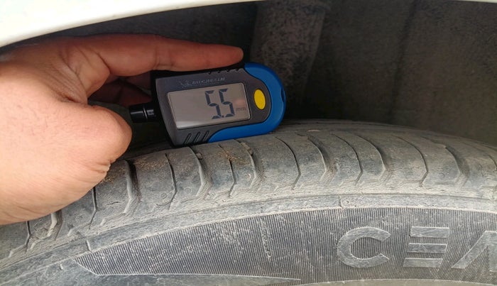 2022 Hyundai NEW I20 SPORTZ 1.2 MT, Petrol, Manual, 25,885 km, tyre