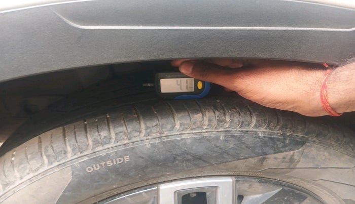 2021 Hyundai VENUE SX 1.0 TURBO IMT, Petrol, Manual, 43,555 km, tyre