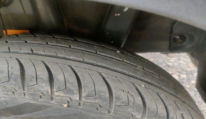 2023 Hyundai EXTER SX(O), Petrol, Manual, 31,776 km, tyre