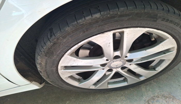 2013 Mercedes Benz C Class 200 CGI AVANTGARDE, Petrol, Automatic, 91,639 km, tyre