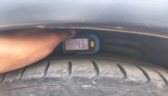 2013 Chevrolet Cruze LTZ, Diesel, Manual, 49,401 km, tyre