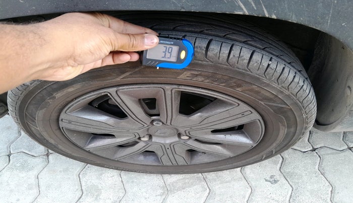 2021 Renault Kwid NEOTECH RXL 0.8, Petrol, Manual, 60,131 km, tyre