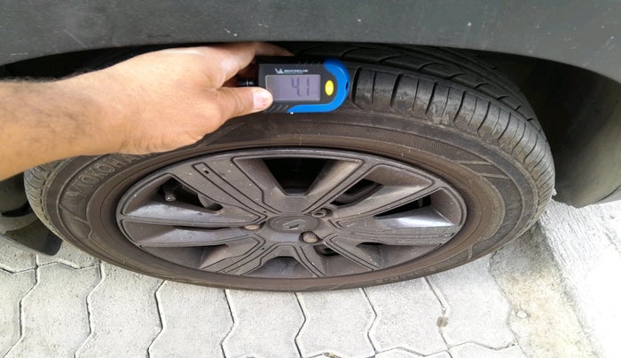 2021 Renault Kwid NEOTECH RXL 0.8, Petrol, Manual, 60,131 km, tyre