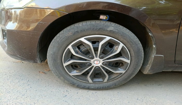 2016 Maruti Ciaz VXI+, Petrol, Manual, 1,10,328 km, tyre