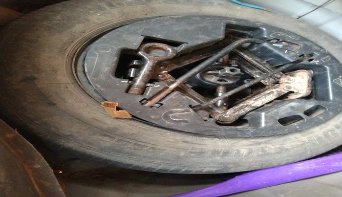 2012 Hyundai i10 MAGNA 1.1, Petrol, Manual, 50,363 km, tyre