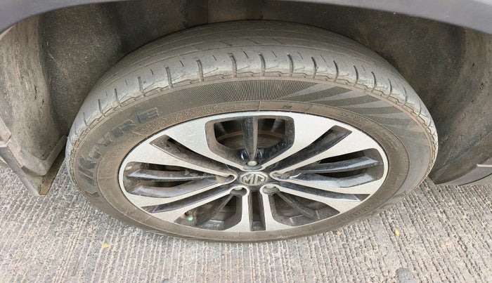 2021 MG HECTOR SHARP 1.5 PETROL CVT, Petrol, Automatic, 56,069 km, tyre