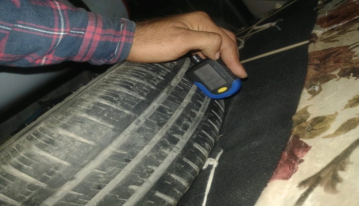 2018 Hyundai Grand i10 SPORTZ 1.2 KAPPA VTVT, CNG, Manual, 26,132 km, tyre