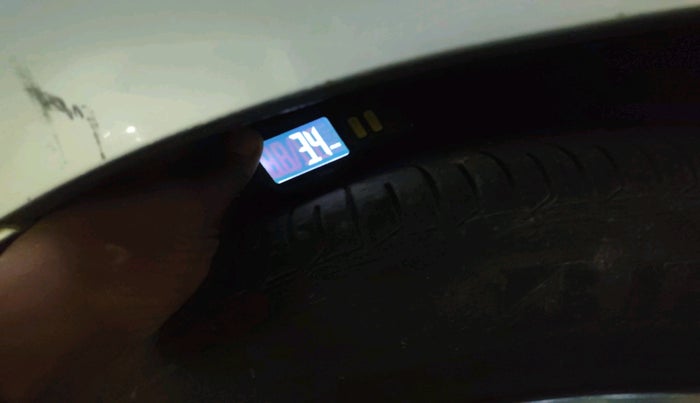 2011 Honda Civic 1.8L I-VTEC S MT, Petrol, Manual, 80,030 km, tyre