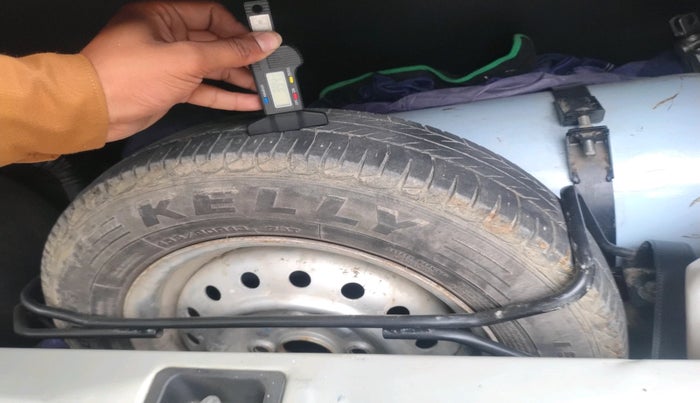 2019 Maruti New Wagon-R LXI CNG 1.0, CNG, Manual, 94,860 km, tyre