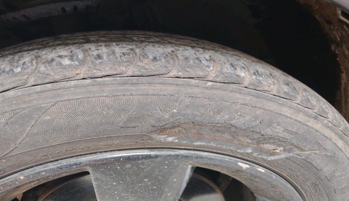 2016 Skoda Rapid 1.5 TDI CR STYLE PLUS AT, Diesel, Automatic, 1,34,303 km, tyre