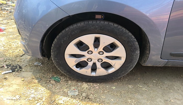 2015 Hyundai Xcent S 1.2, Petrol, Manual, 87,128 km, tyre