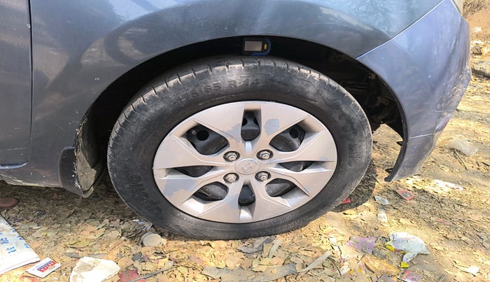 2015 Hyundai Xcent S 1.2, Petrol, Manual, 87,128 km, tyre