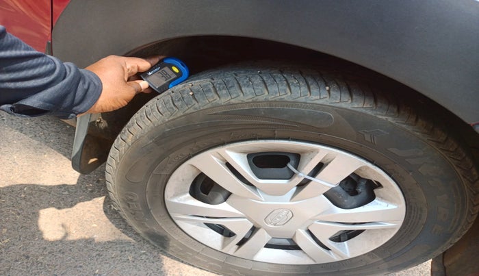 2016 Datsun Go T, Petrol, Manual, 29,183 km, tyre