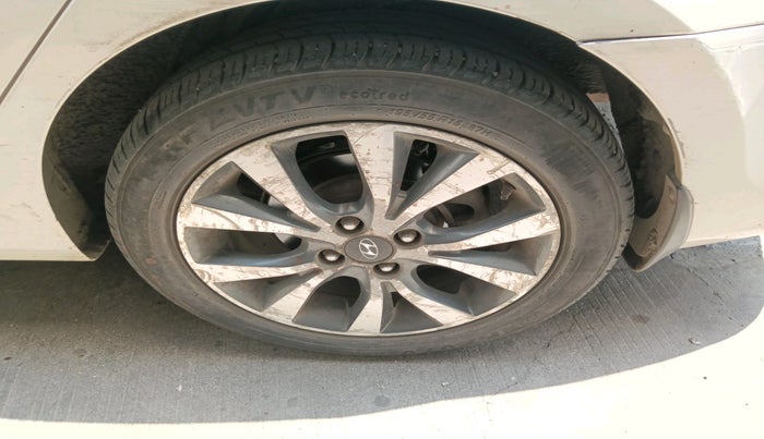 2014 Hyundai Verna FLUIDIC 1.4 VTVT CX, Petrol, Manual, 1,62,452 km, tyre