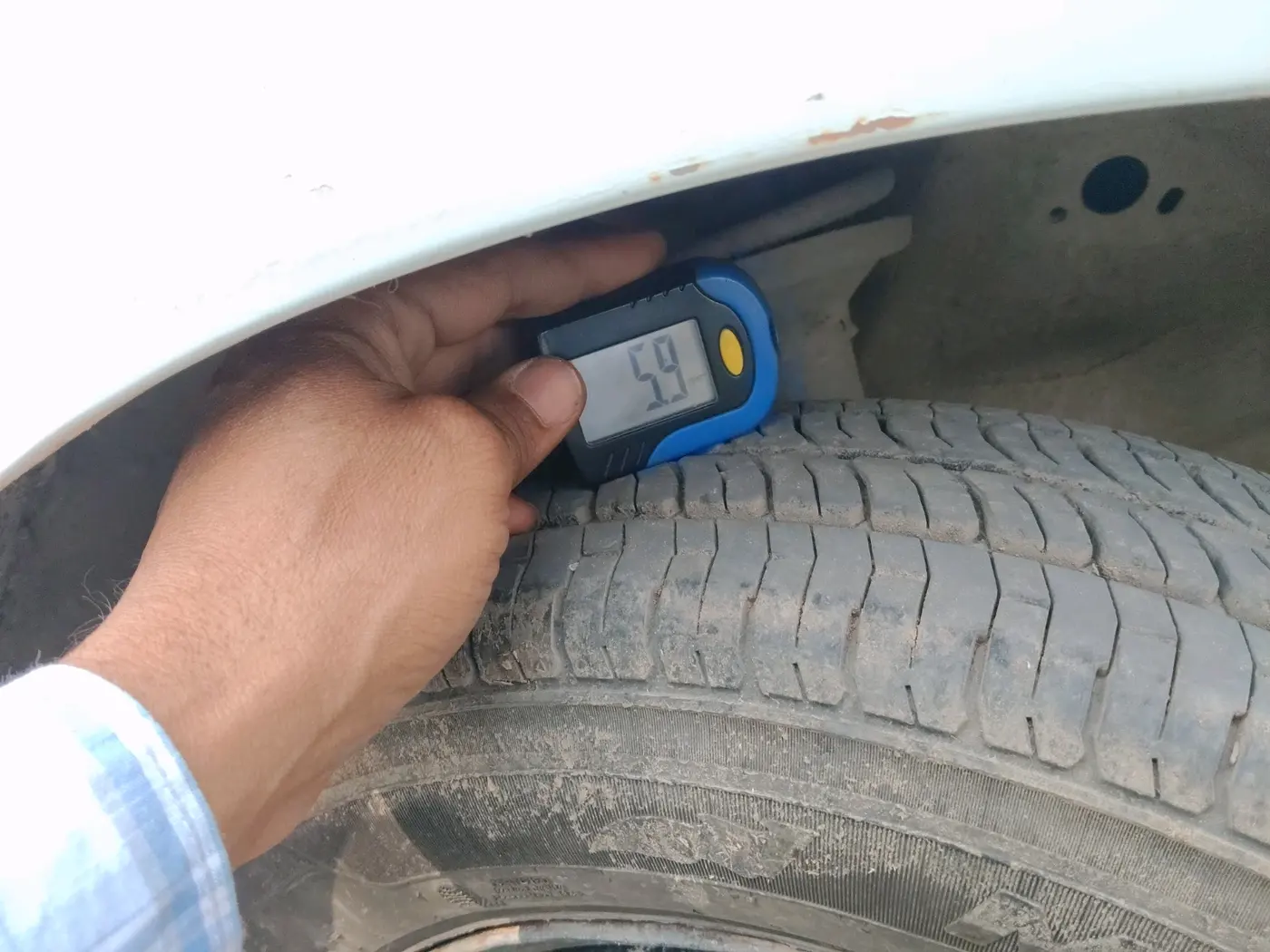 2017 Maruti Wagon R 1.0 LXI CNG, CNG, Manual, 79,882 km, tyre