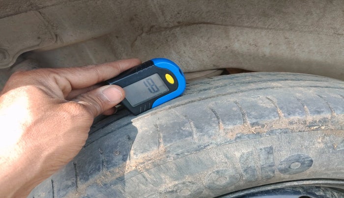 2017 Maruti Wagon R 1.0 LXI CNG, CNG, Manual, 79,882 km, tyre