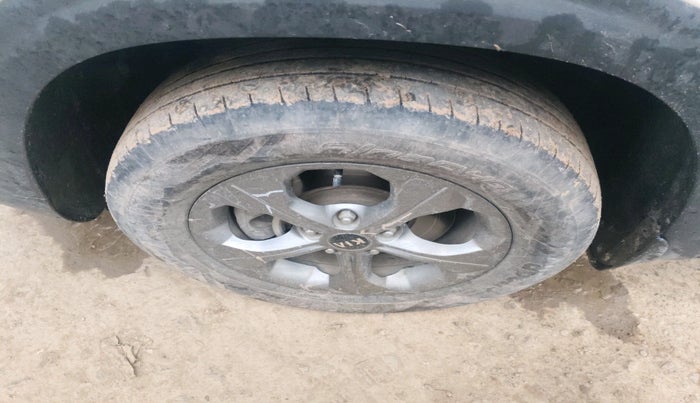 2020 KIA SELTOS HTK PLUS 1.5, Petrol, Manual, 92,832 km, tyre