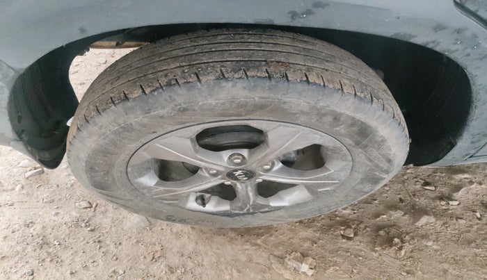 2020 KIA SELTOS HTK PLUS 1.5, Petrol, Manual, 92,832 km, tyre