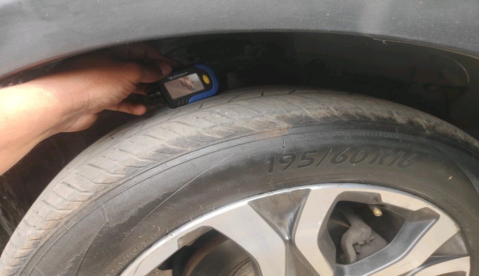 2018 Honda WR-V 1.5L I-DTEC VX MT, Diesel, Manual, 1,09,138 km, tyre