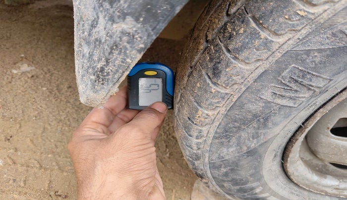 2021 Maruti Eeco 5 STR AC CNG, CNG, Manual, 65,874 km, tyre