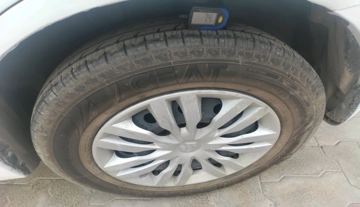 2020 Maruti Dzire VXI, Petrol, Manual, 1,08,108 km, tyre