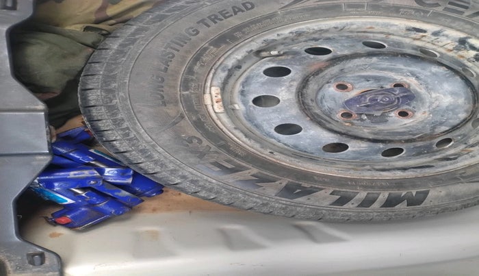 2020 Maruti Dzire VXI, Petrol, Manual, 1,08,108 km, tyre