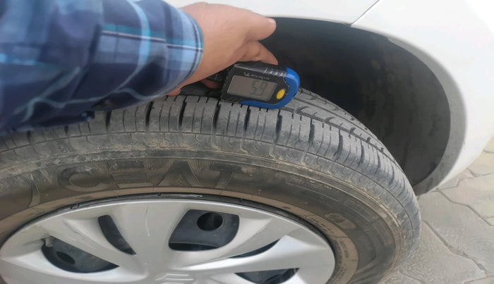 2020 Maruti Dzire VXI, Petrol, Manual, 1,08,108 km, tyre