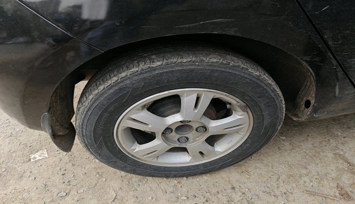 2011 Hyundai i20 SPORTZ 1.2, CNG, Manual, 1,44,564 km, tyre