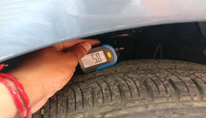 2013 Hyundai i20 SPORTZ 1.2, Petrol, Manual, 82,434 km, tyre