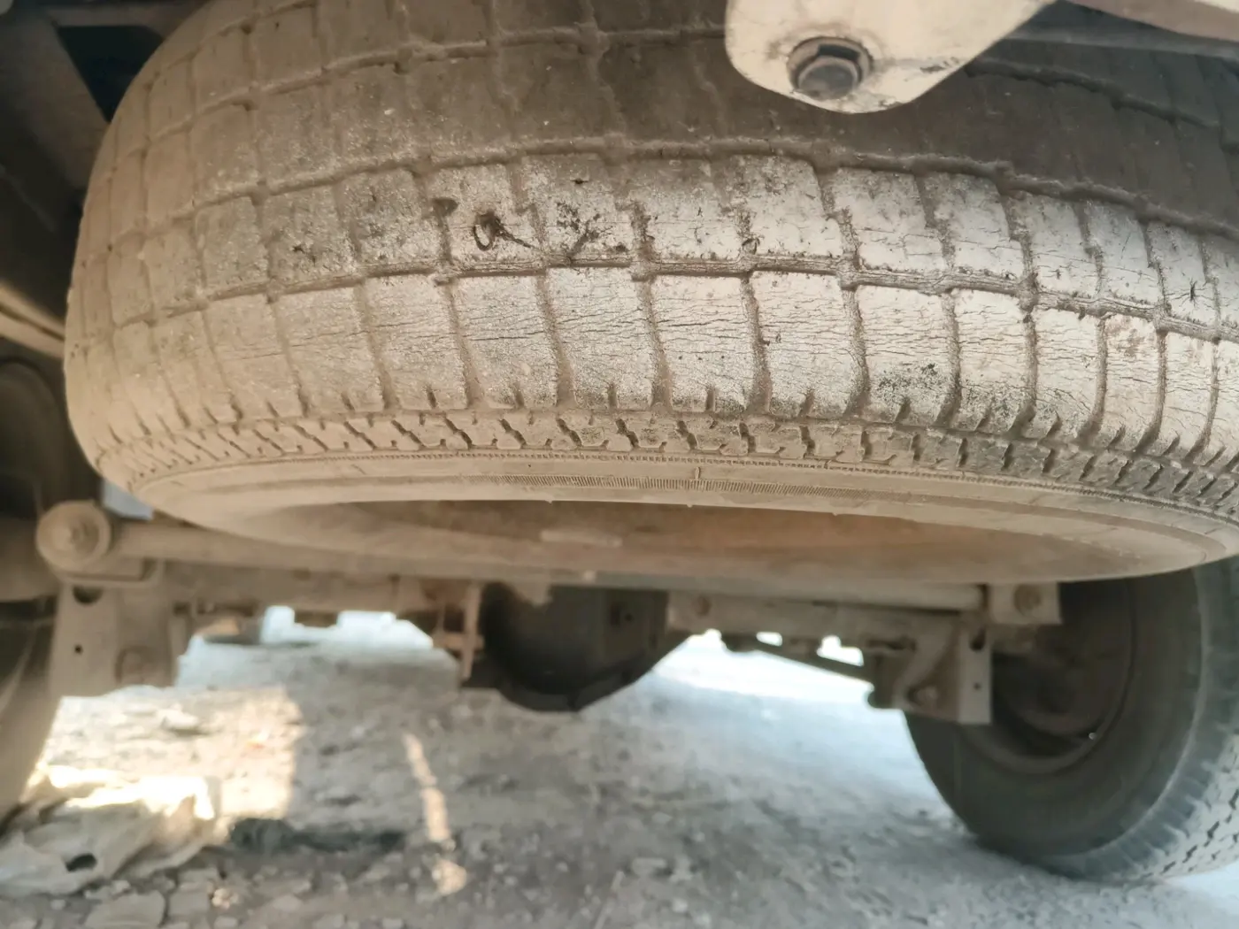 2011 Mahindra Scorpio EX M2DI, Diesel, Manual, 1,24,870 km, tyre