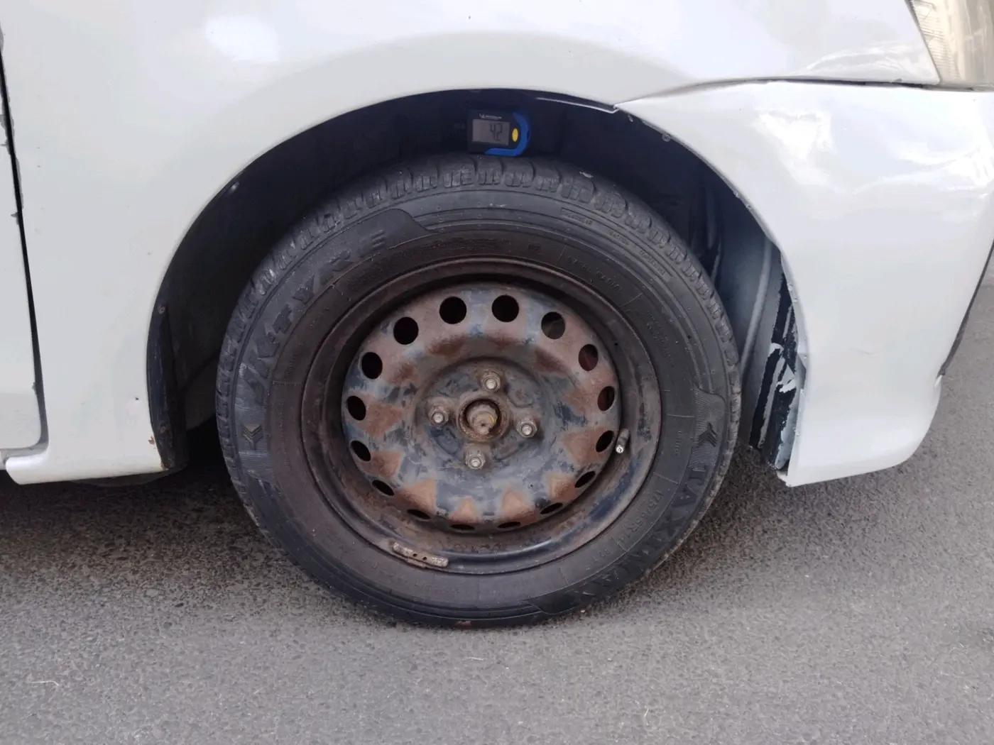 2011 Toyota Etios Liva GD, Diesel, Manual, 1,03,771 km, tyre