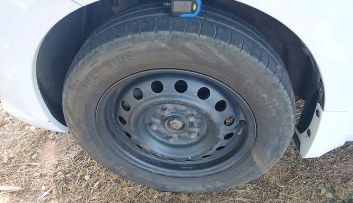 2015 Maruti Ertiga VDI, Diesel, Manual, 1,45,792 km, tyre