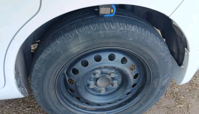 2015 Maruti Ertiga VDI, Diesel, Manual, 1,45,792 km, tyre