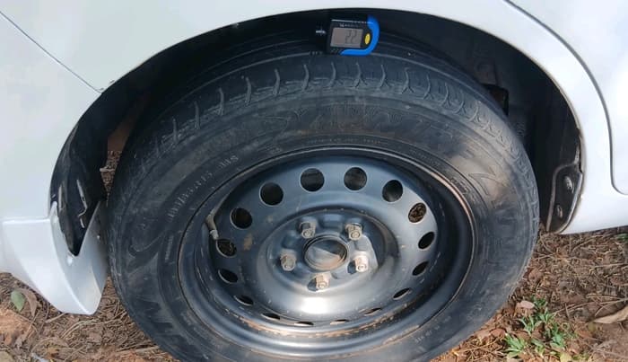 2015 Maruti Ertiga VDI, Diesel, Manual, 1,45,792 km, tyre