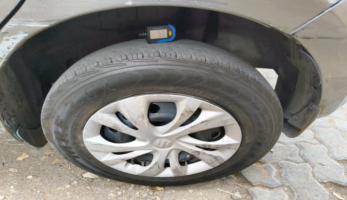 2018 Maruti Swift VDI, Diesel, Manual, 76,800 km, tyre