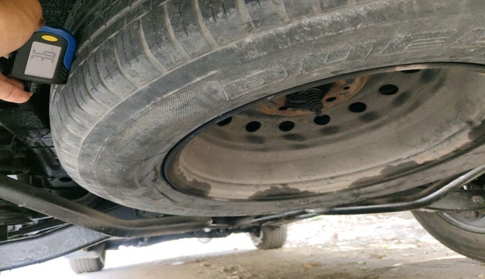 2017 Mahindra XUV500 W6, Diesel, Manual, 75,402 km, tyre