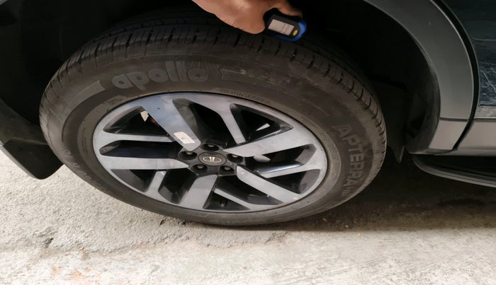 2023 Tata Harrier XZA PLUS O DARK EDITION, Diesel, Automatic, 58,295 km, tyre