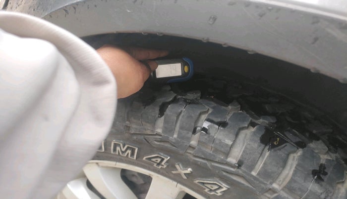 2015 Mahindra XUV500 W10, Diesel, Manual, 78,448 km, tyre