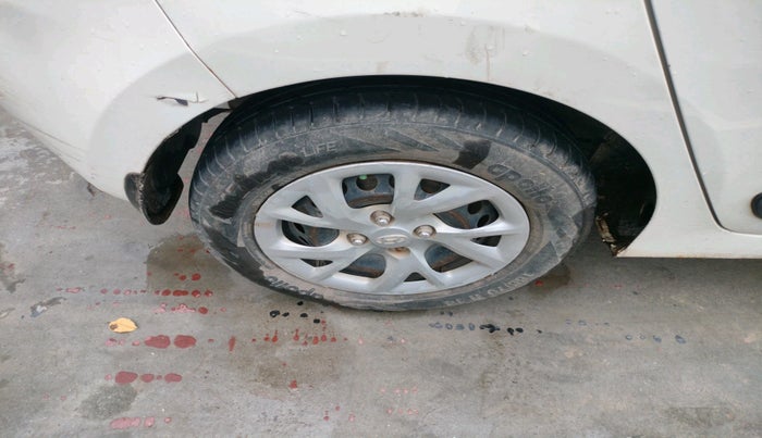 2017 Hyundai Grand i10 SPORTZ (O) 1.2 U2 CRDI, Diesel, Manual, 82,115 km, tyre