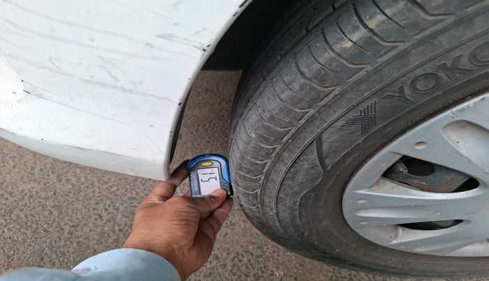 2017 Honda Amaze 1.2L I-VTEC S, Petrol, Manual, 54,090 km, tyre