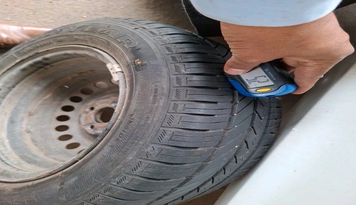 2017 Honda Amaze 1.2L I-VTEC S, Petrol, Manual, 54,090 km, tyre