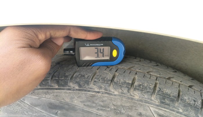 2021 Maruti New Wagon-R LXI CNG 1.0, CNG, Manual, 75,492 km, tyre