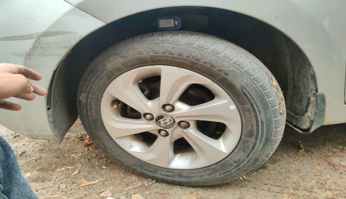 2017 Hyundai Xcent SX 1.2, Petrol, Manual, 38,065 km, tyre