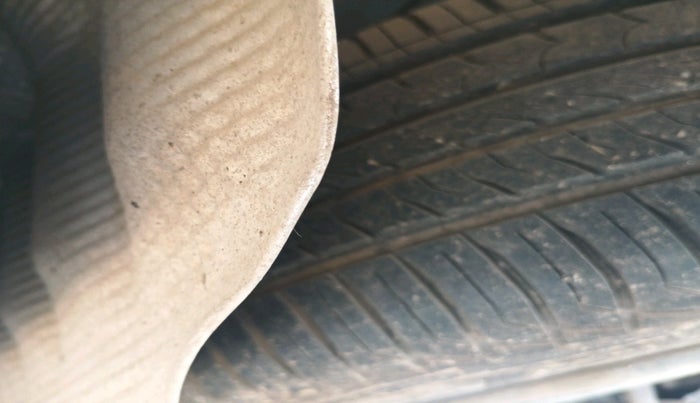 2017 Renault Duster RXS CVT, Petrol, Automatic, 40,100 km, tyre