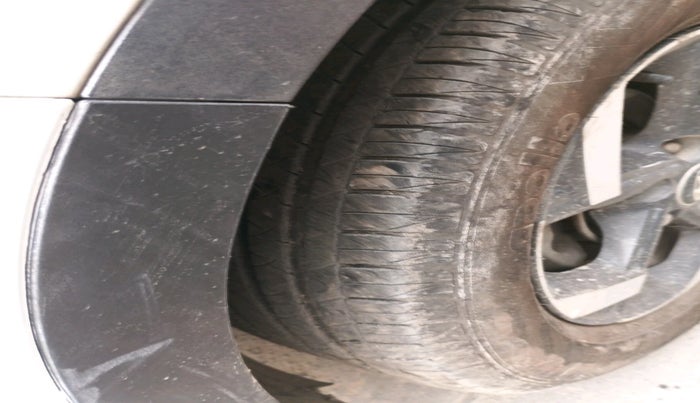 2019 Hyundai VENUE SX 1.4 CRDI, Diesel, Manual, 1,10,828 km, tyre